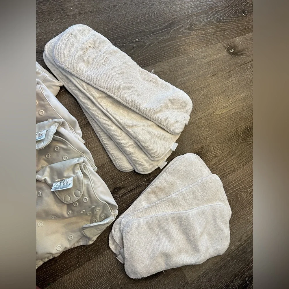 BumGenius includes white