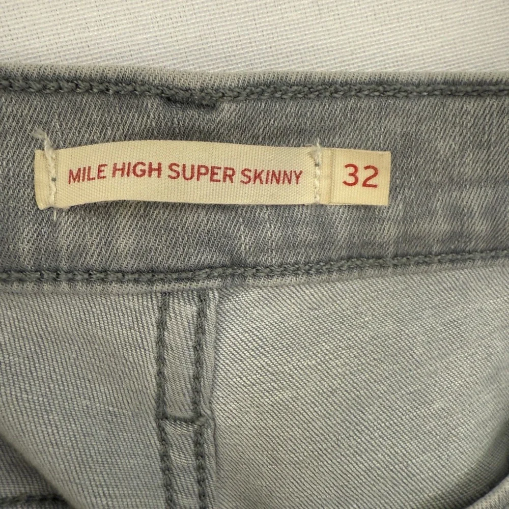 Levis by day you