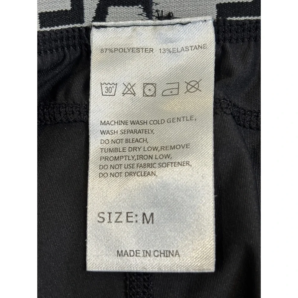 Gradual compression shorts