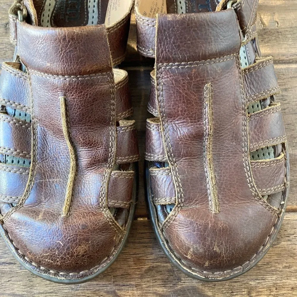 Born Whigham Men’s Sandal 10M Fisherman Style Brown Leather Hook & Loop