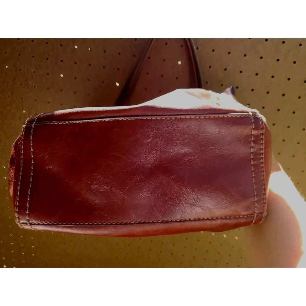 EUC Burgundy Relic Shoulder Straps Hobo Tote Logo‎ Silver Accents Purse