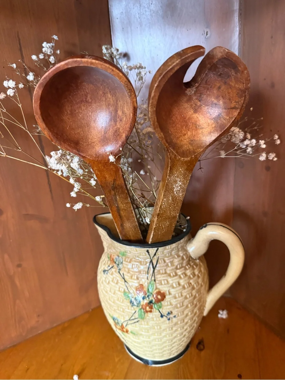 Rustic country vintage wooden salad serving set