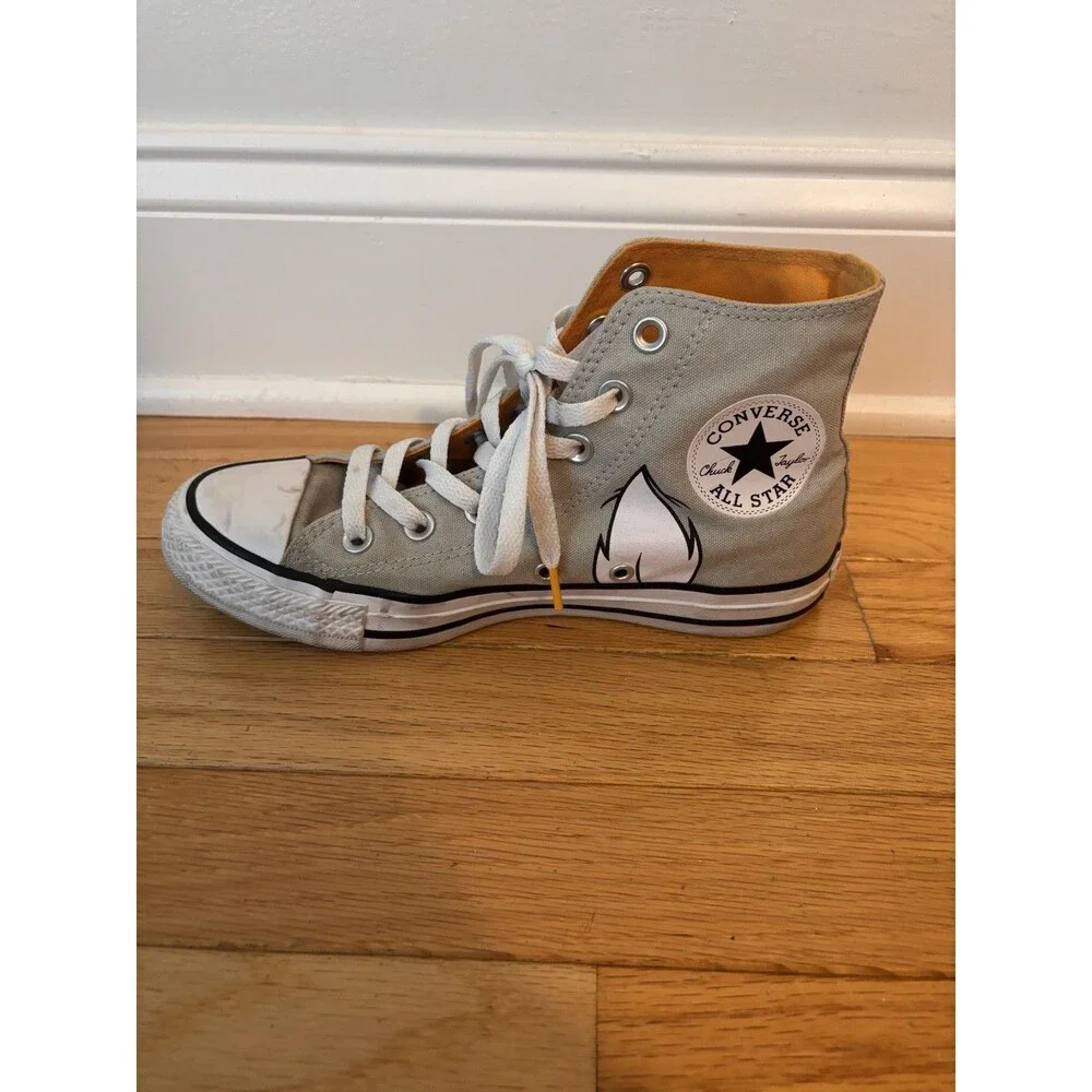 Converse silhouette lining separations