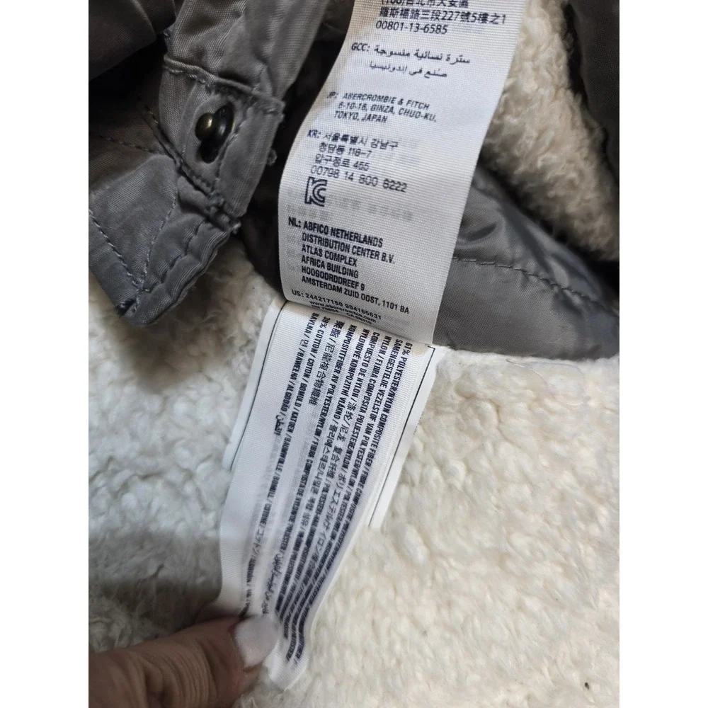 Abercrombie & Fitch good