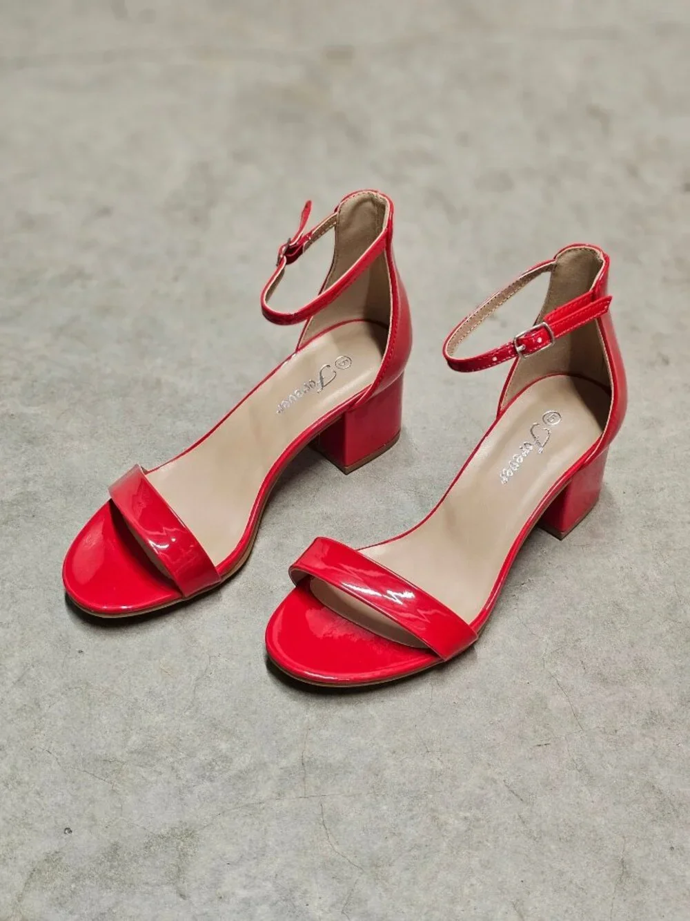Forever 21 these red