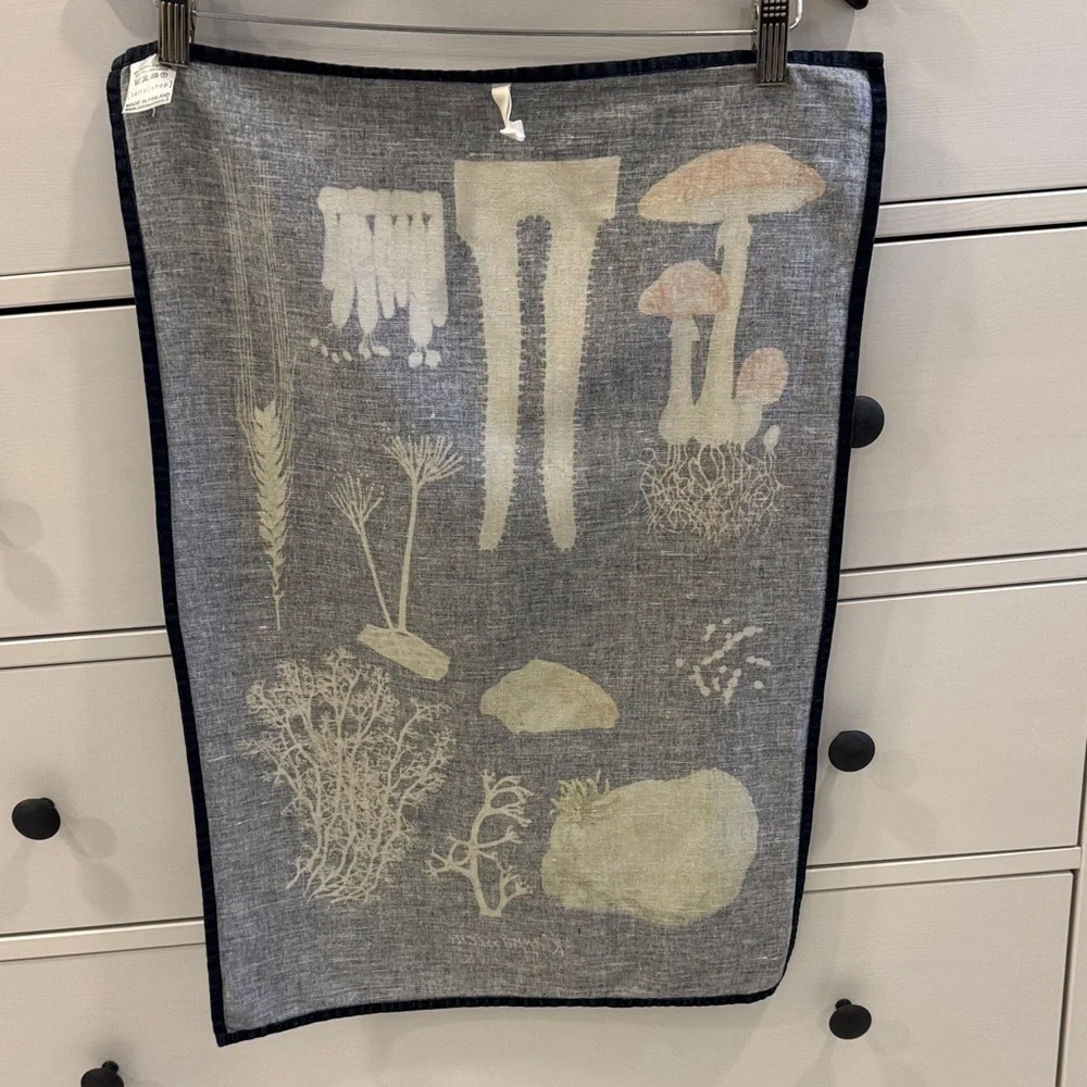 Printscorpio mushroom pattern