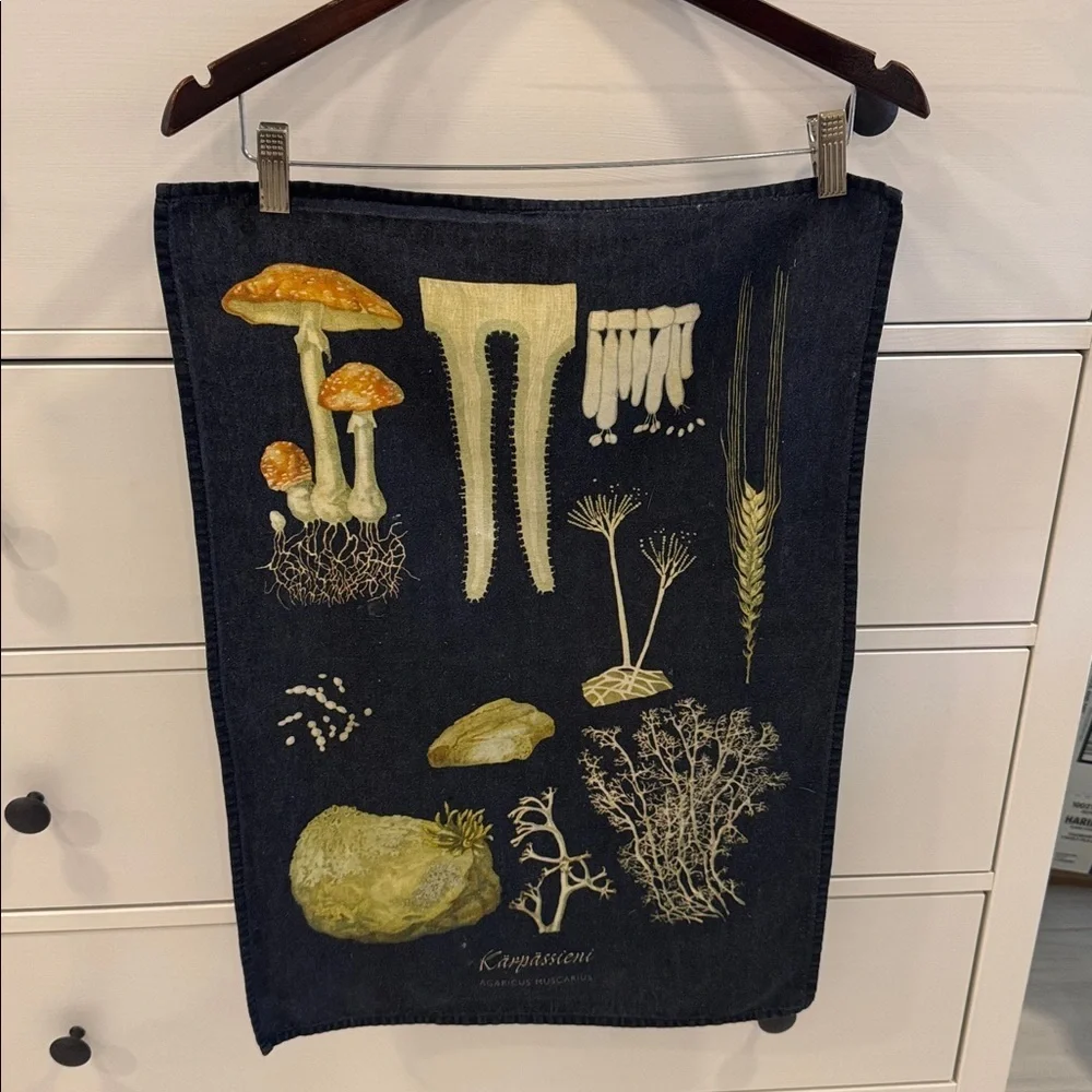 Printscorpio mushroom pattern