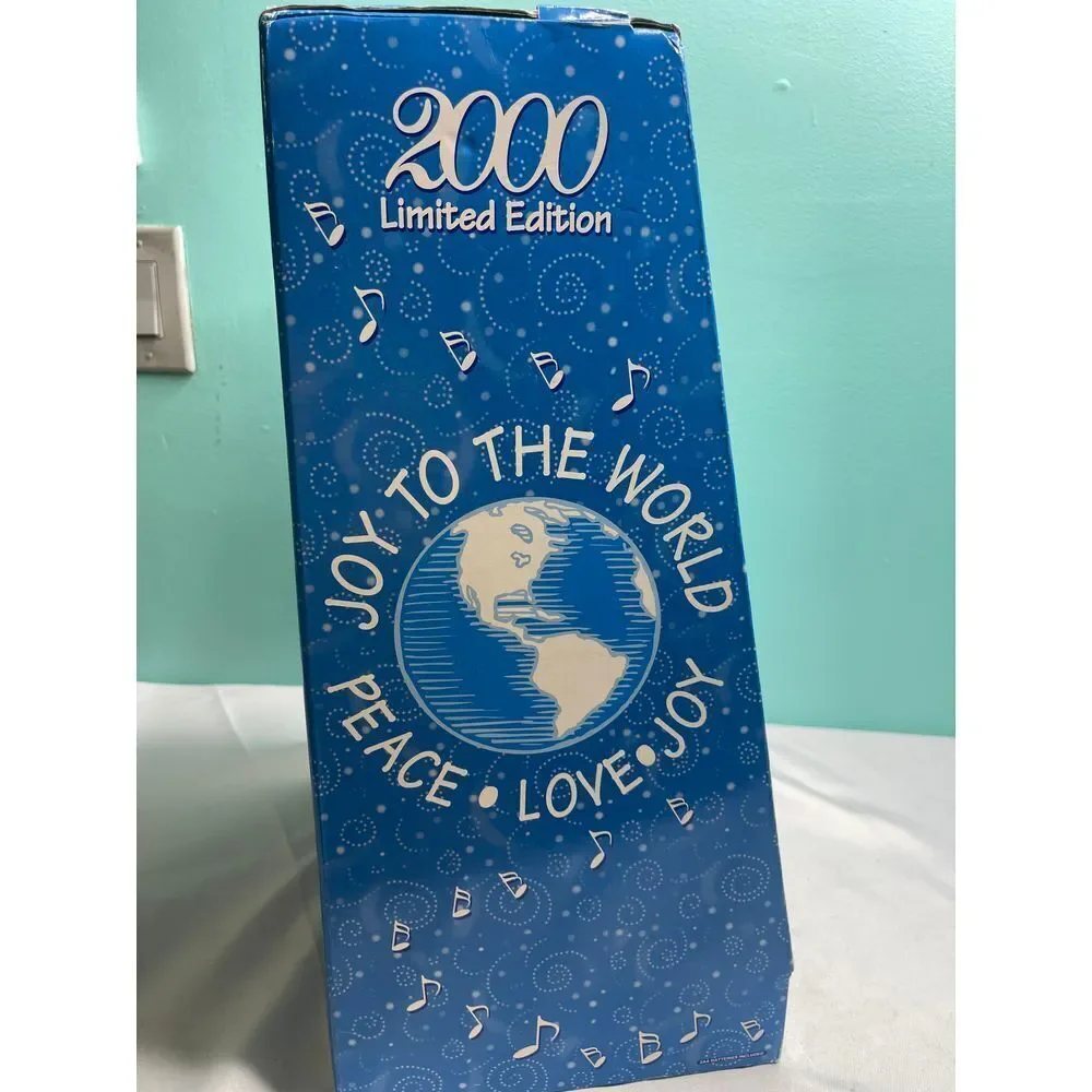Cozy‎ Peace World 2000 Limited Edition Plush Toy
