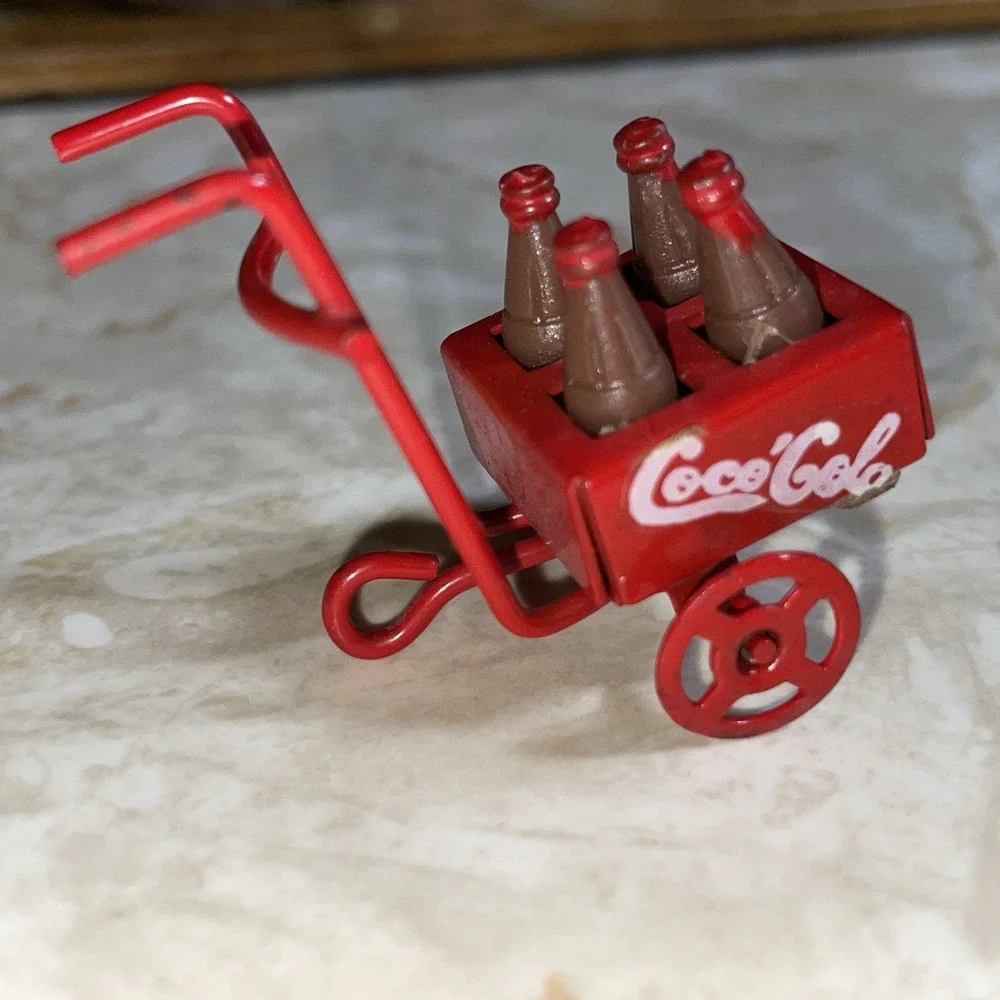 Tiny Red Coca-cola Delivery Wagon with Crate‎