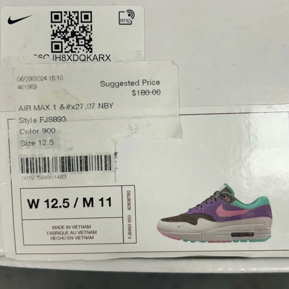 Nike materials premium
