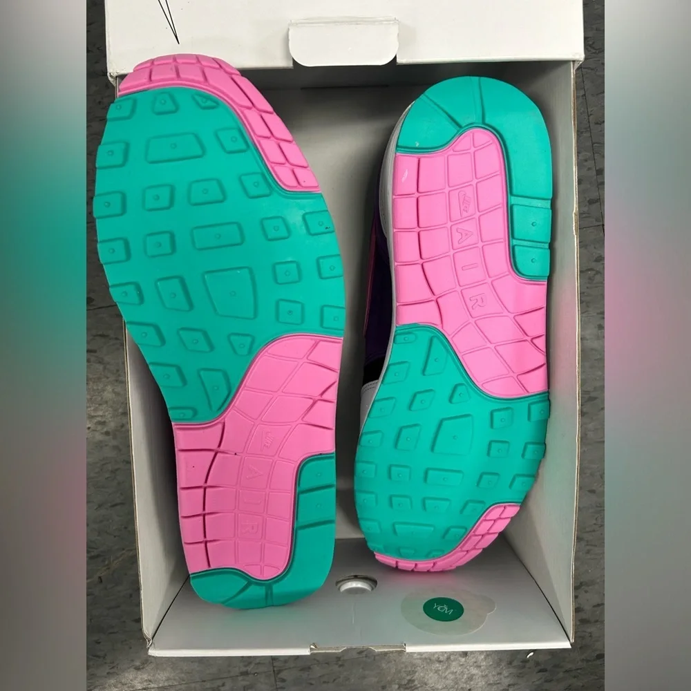 Nike materials premium