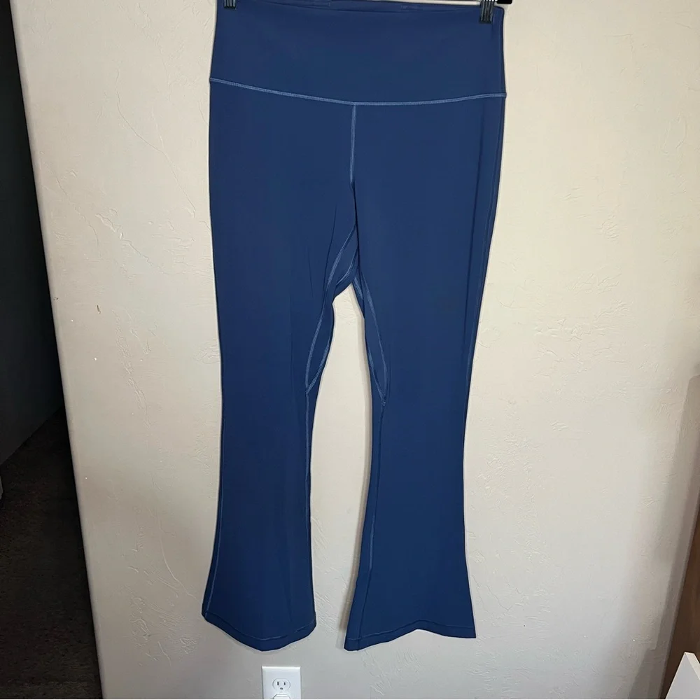 lululemon athletica features quality