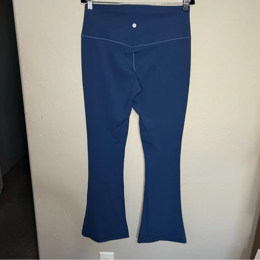 lululemon athletica features quality