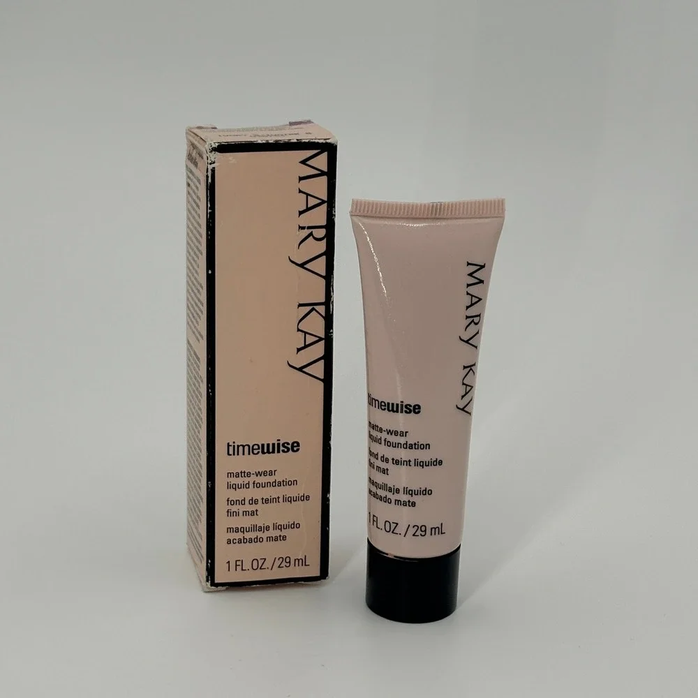 Mary Kay TimeWise Matte-Wear Liquid Foundation Ivory 5 1oz 29ml NOS