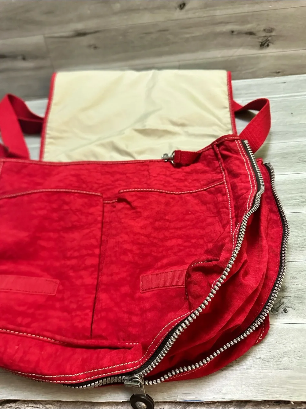 Kipling red vibrant