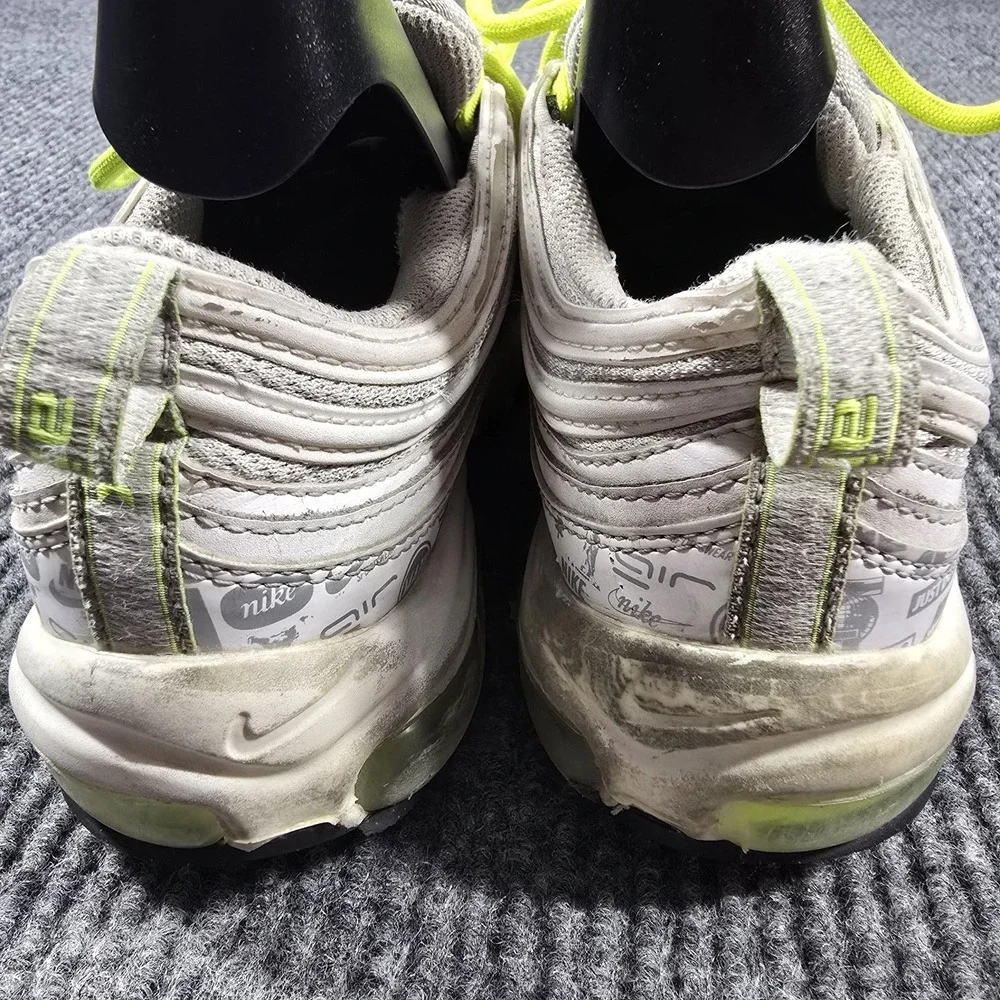 Nike sides made vietnam