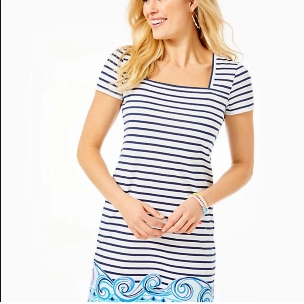 Lilly Pulitzer elegant striped