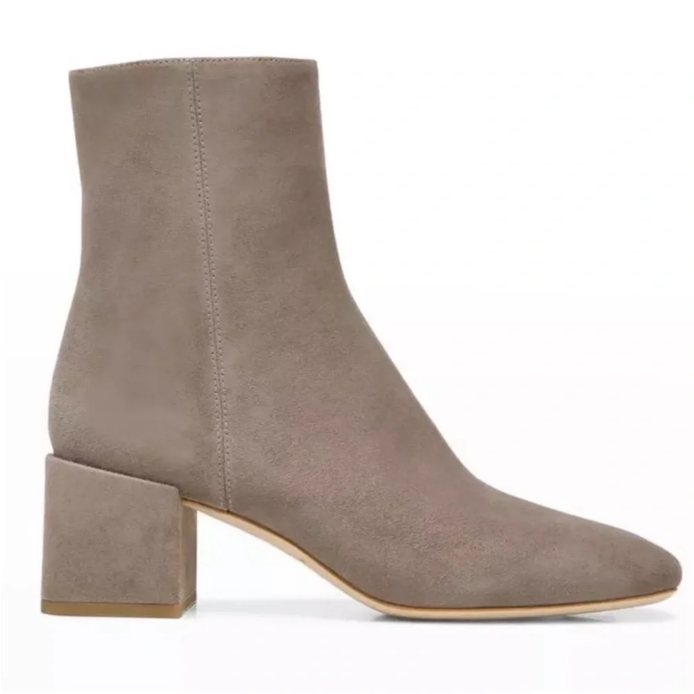 NEW Vince Kaye Suede Block Heel Woodsmoke Size 8
