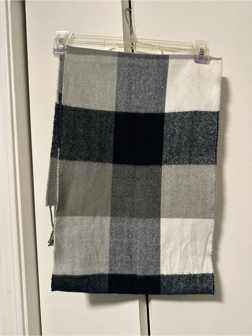 N/A soft grey