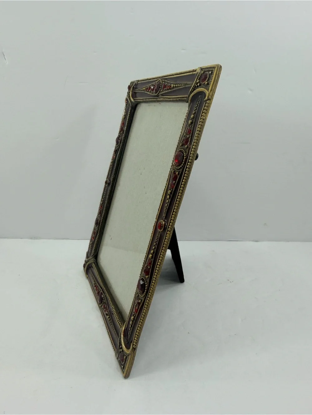 S.K. stunning vintage