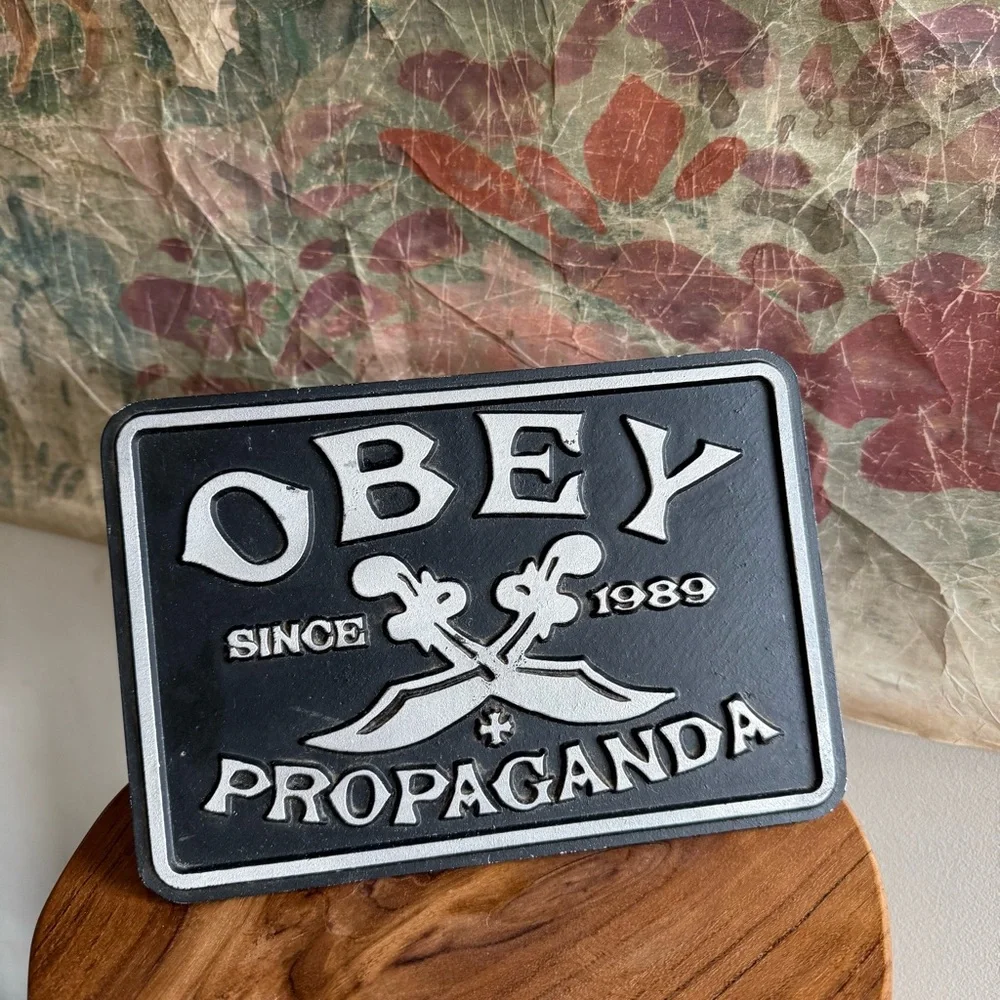 Obey swords 2009