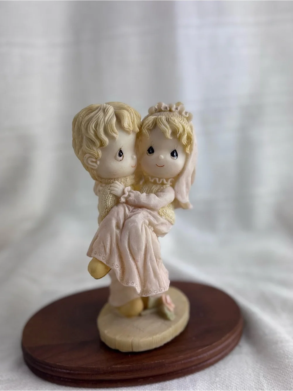 Enesco wedding couple