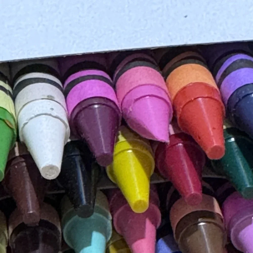 Crayola 120 crayon