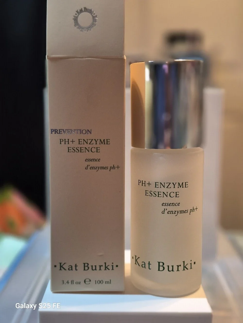 Kat Burki lightweight essence