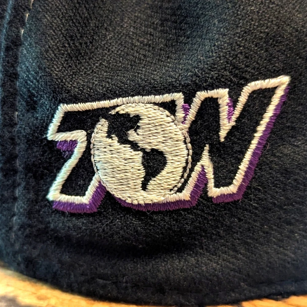 LSU SUPER RARE 90s Vintage Top of the World Graffiti fitted black hat size 6 7/8