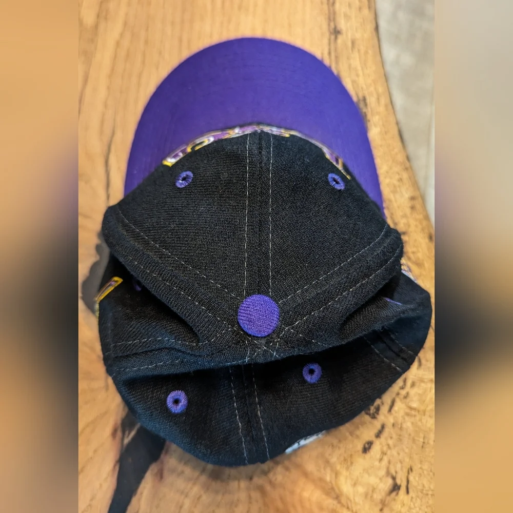 LSU SUPER RARE 90s Vintage Top of the World Graffiti fitted black hat size 6 7/8