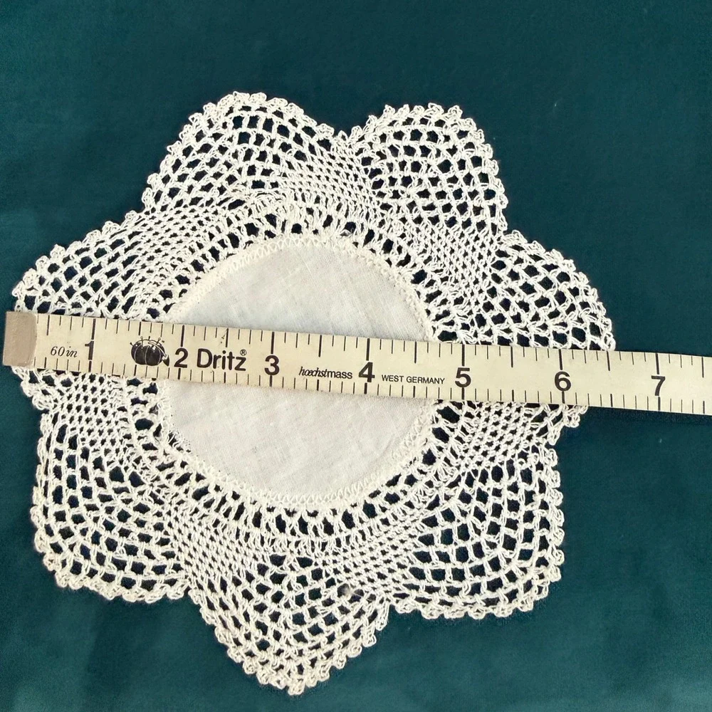 Vintage Crochet Lace Doilies Set 4 Handcrafted Floral Embroidered Handkerchiefs‎