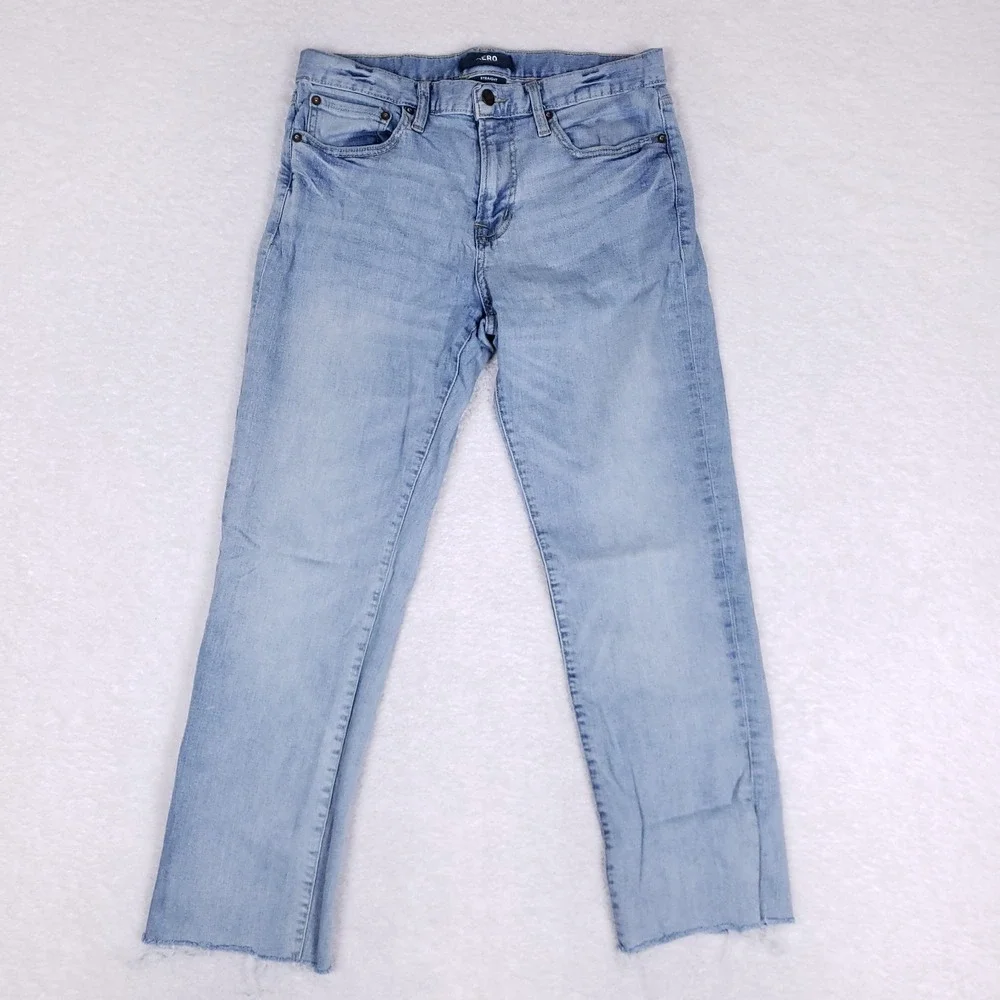 Aero Straight Leg Jeans Women's 30x26 Light Wash Raw Hem Casual‎ Denim Pants