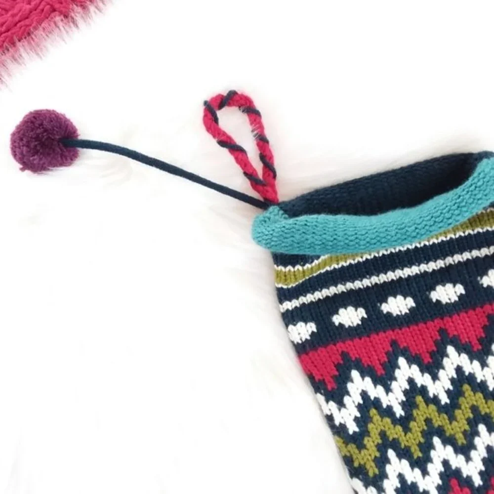 Target multicolor pom