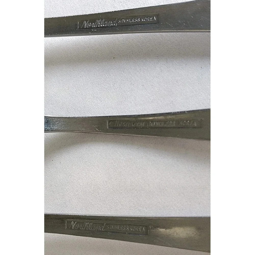 Northland scratches marks