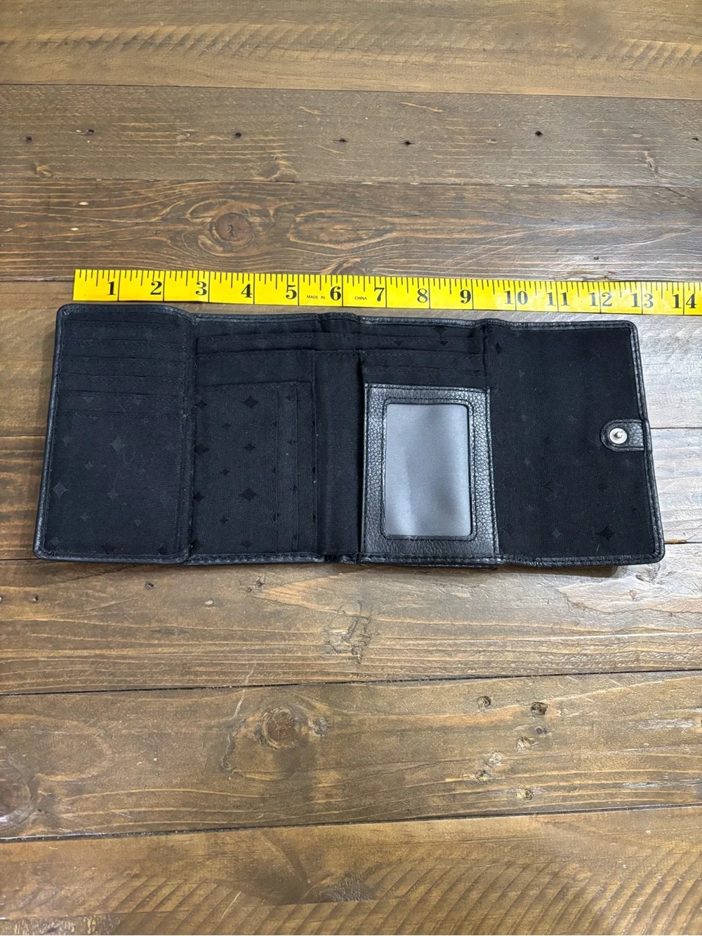 carry plaque wallet