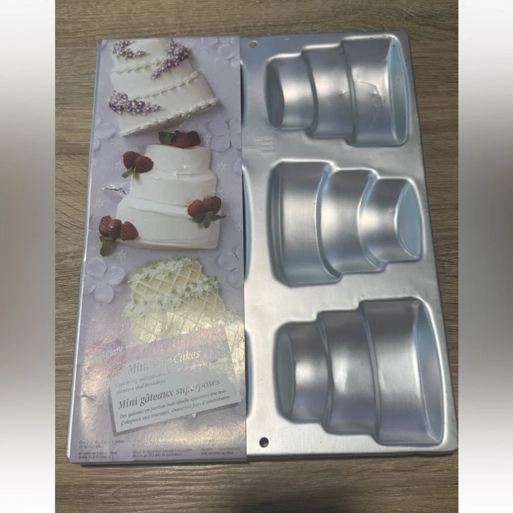 Wilton mini tier