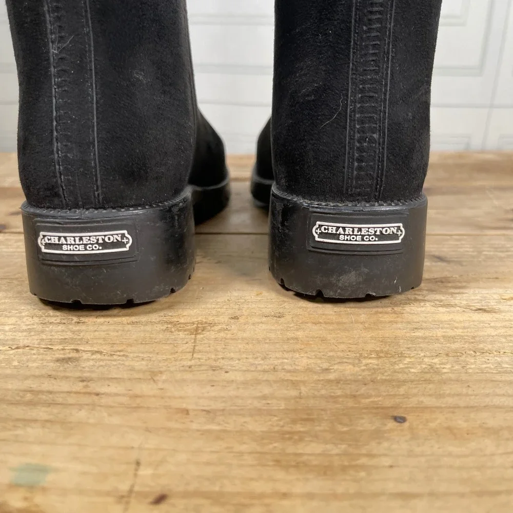 CHARLESTON SHOE CO. chic durable