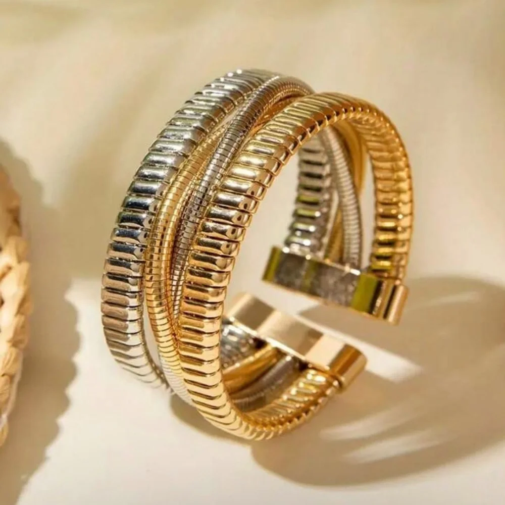 chic bracelet