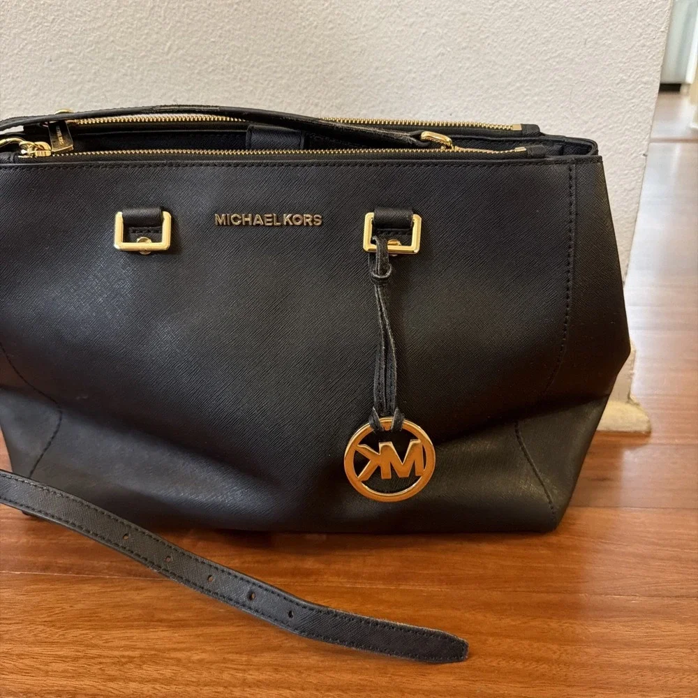 Black Selma Michael Kors Large Crossbody Purse Good Condition No Handles