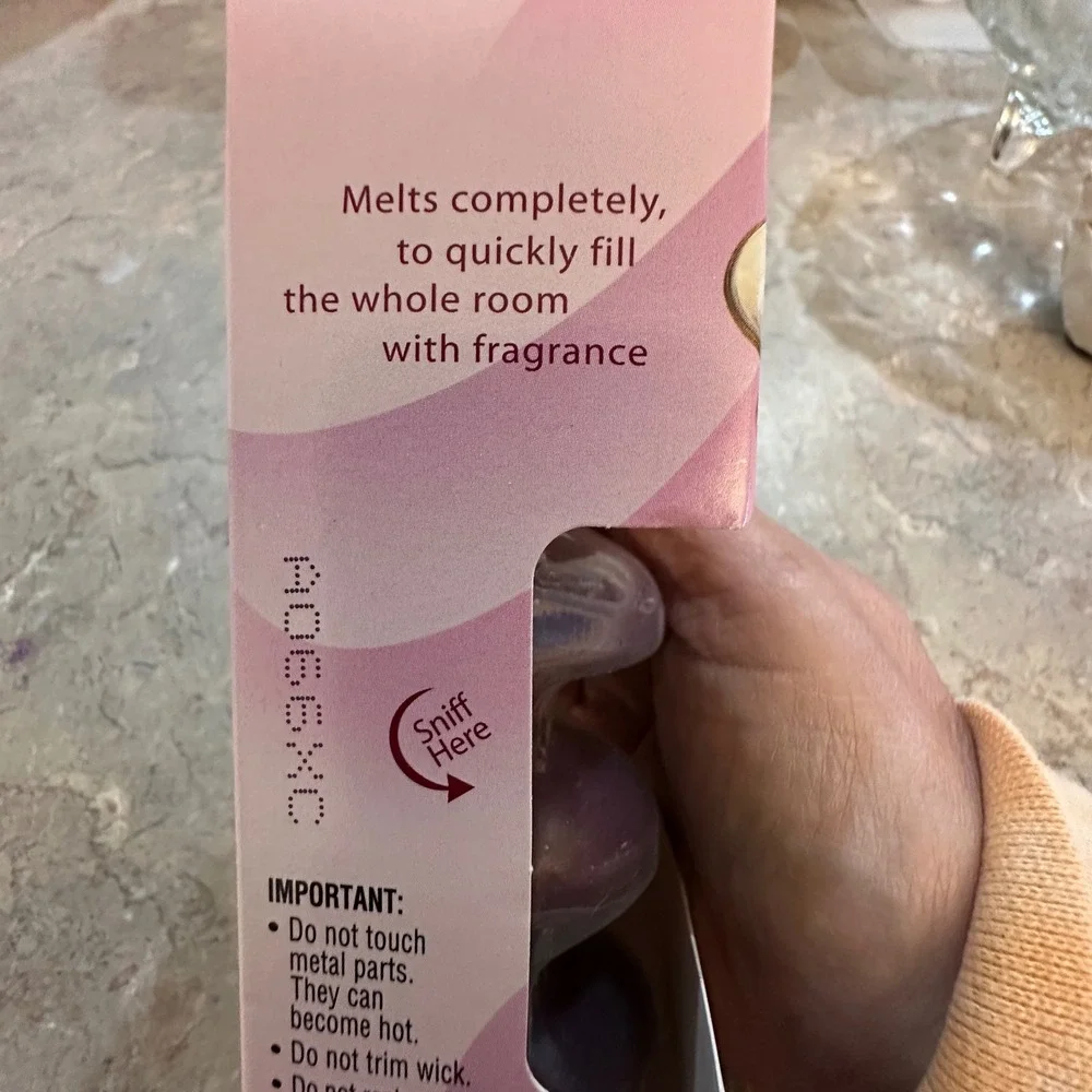 Glade scented oil