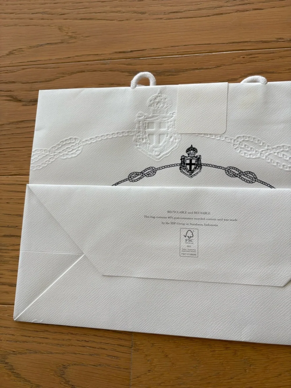 Prada pair paper
