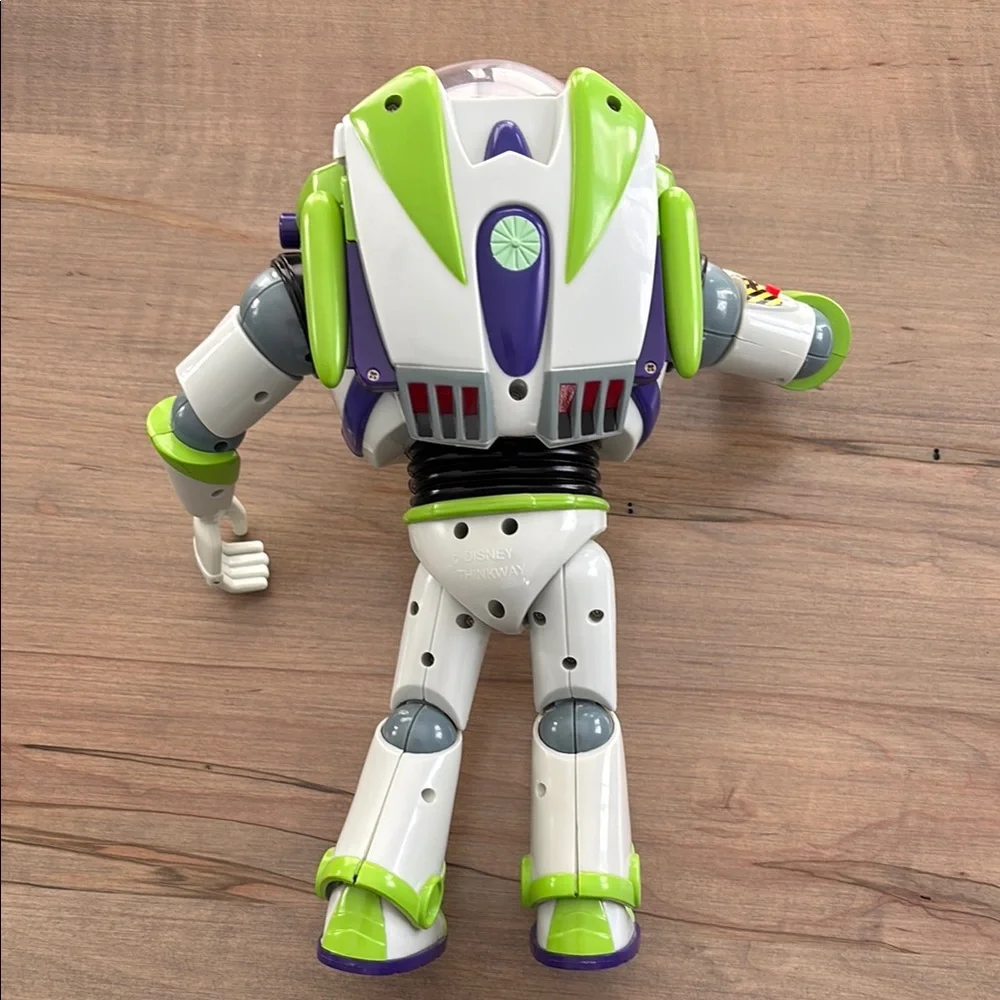 Disney embark intergalactic