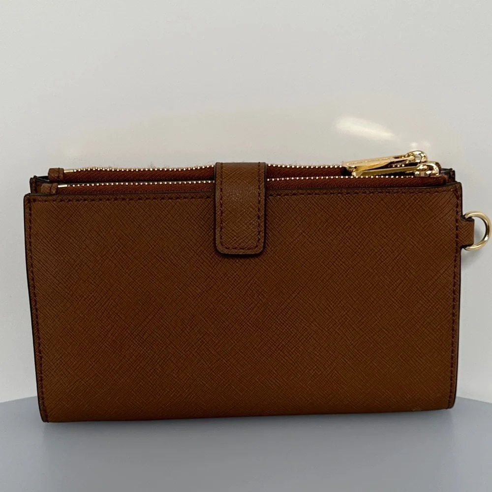 Michael Kors elegant tan