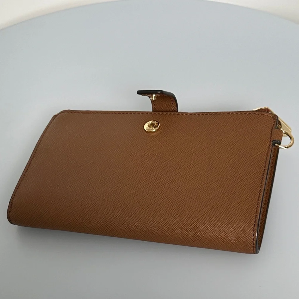 Michael Kors elegant tan