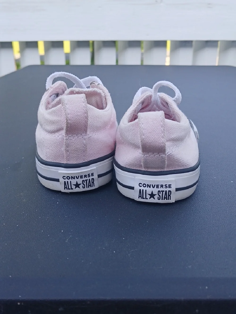 Converse classic low