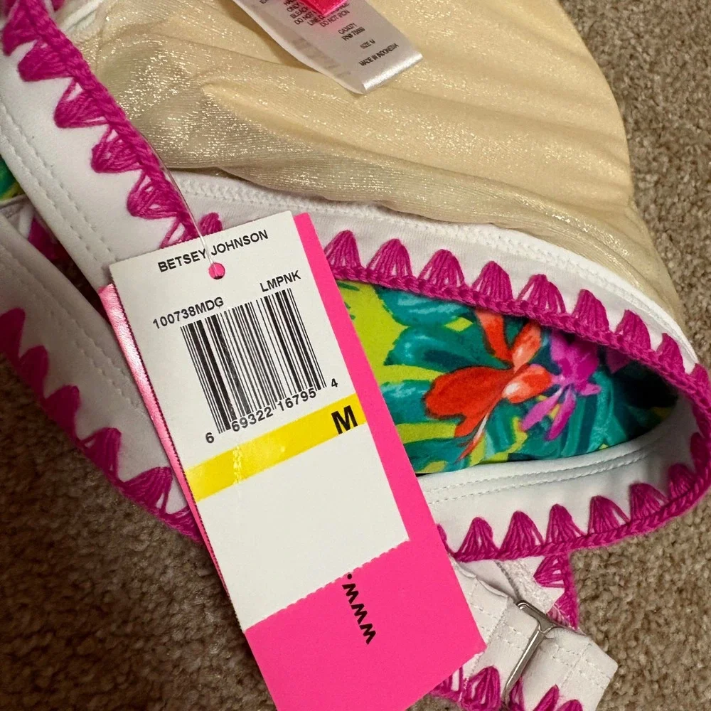 Betsey Johnson medium top