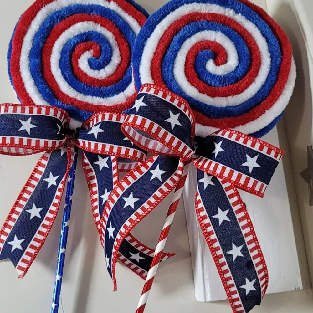 Velvety Red White Blue Patriotic Yarn Lollipops - Set of 2 (Set‎ 1 of 2)