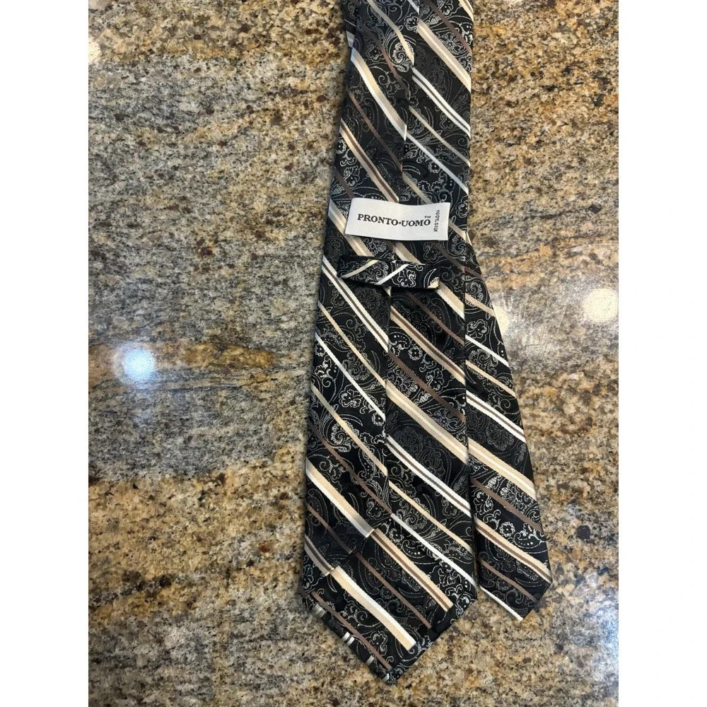 Pronto Uomo ties occasions shades