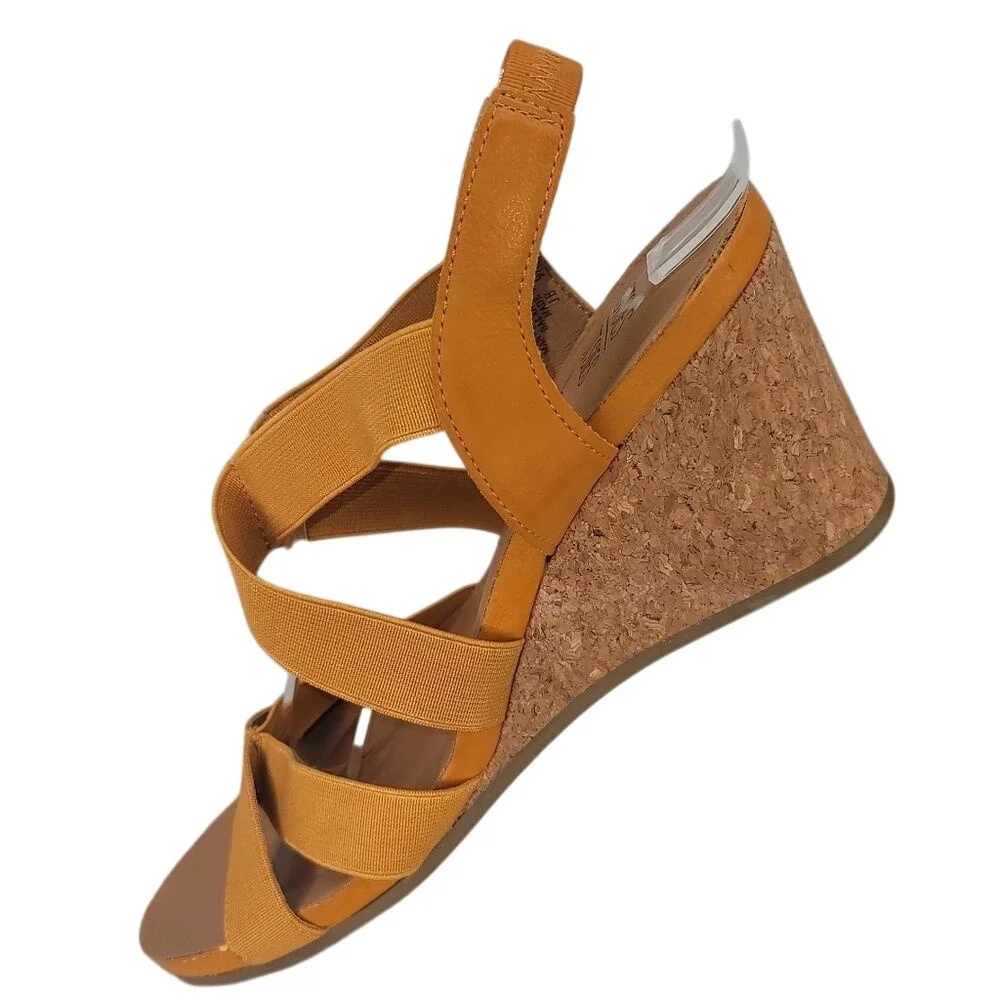 Mootsies Tootsies inch wedge