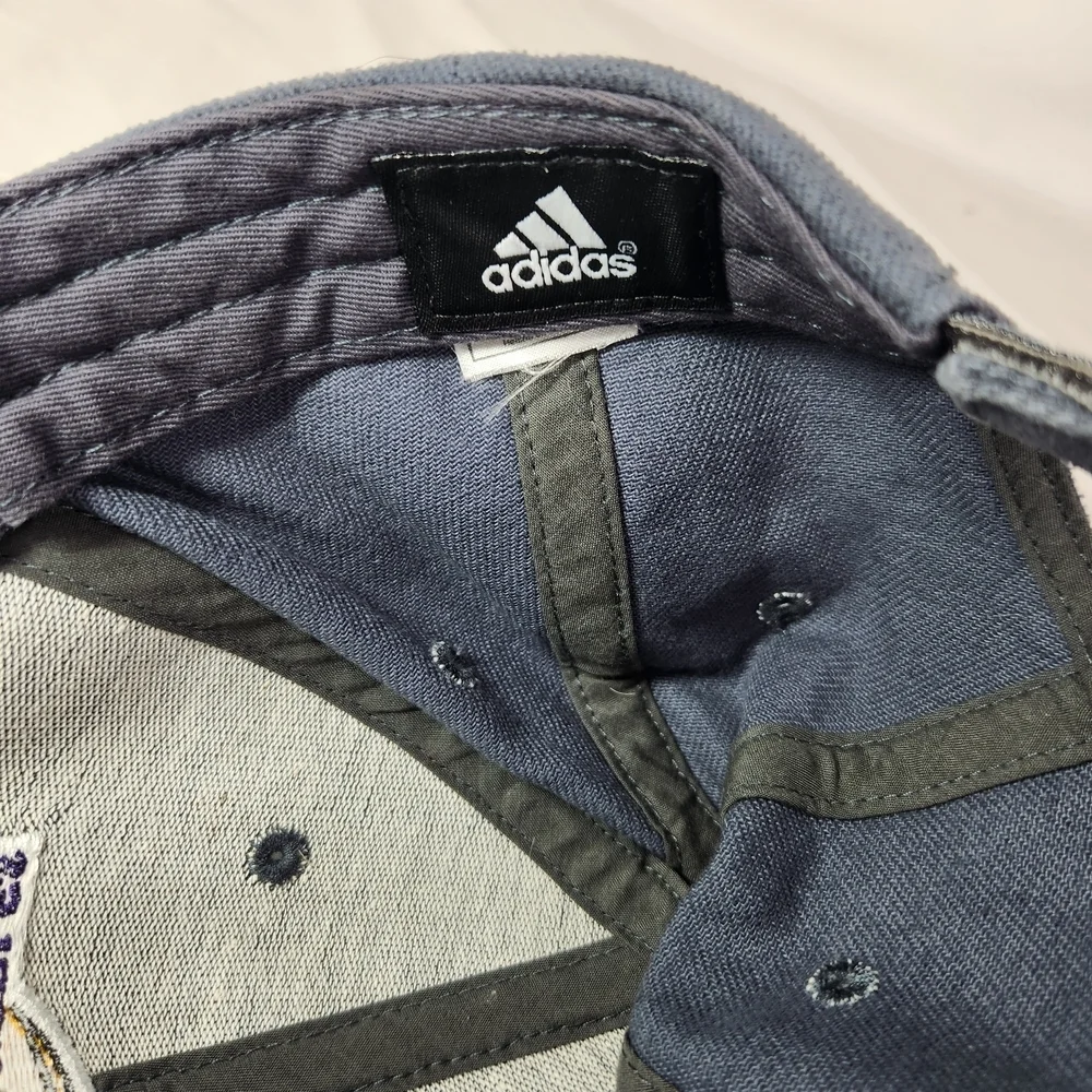 adidas comfortable velcro